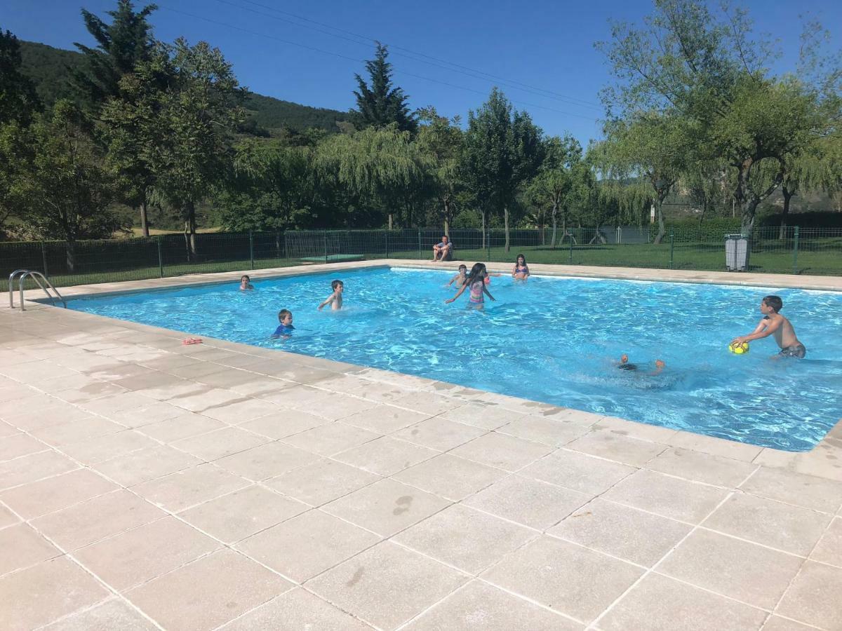 Apartamento Ezcaray Con Piscina Сорракин Экстерьер фото