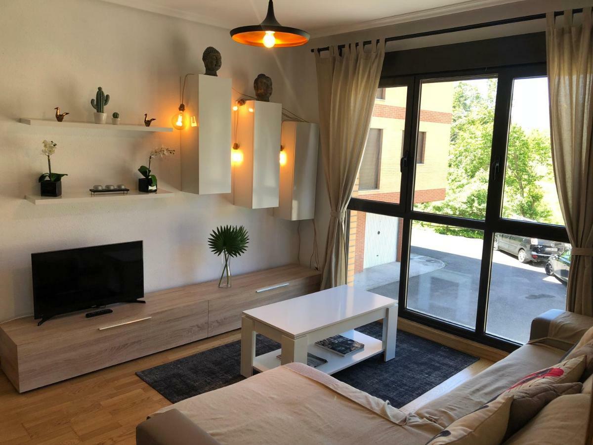 Apartamento Ezcaray Con Piscina Сорракин Экстерьер фото