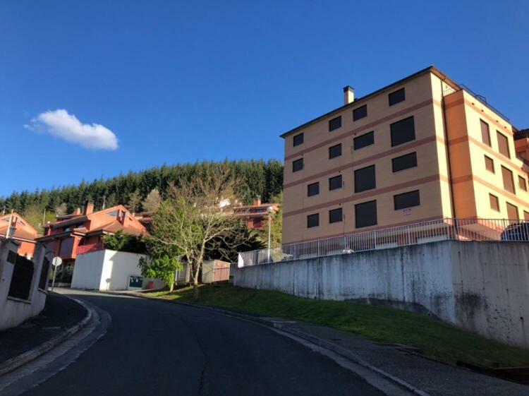 Apartamento Ezcaray Con Piscina Сорракин Экстерьер фото